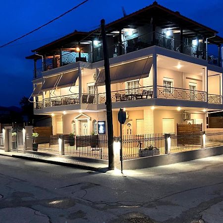 Posidonia Resort No2 เนอาวรัสนา ภายนอก รูปภาพ